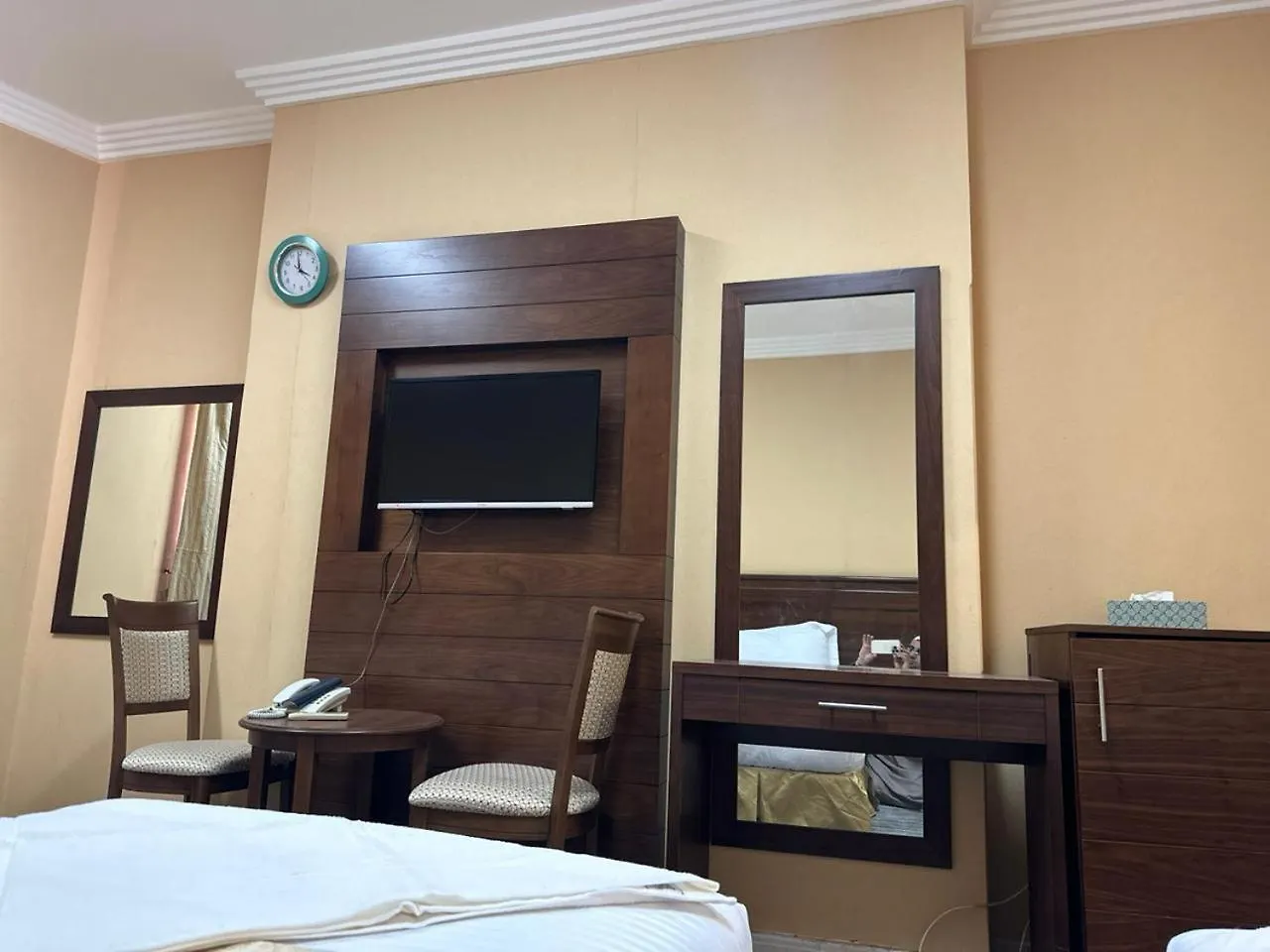 فندق نجمة ذاخر توصيل مجاني للحرم - Zakher Star Hotel Free Shuttle Service مكة